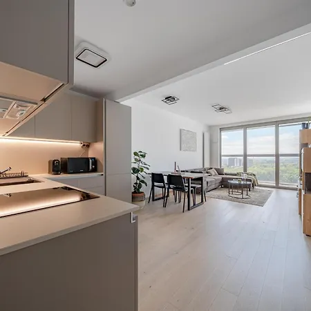 Eurovea Tower Danube View Free Parking * Bratislava