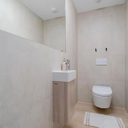 Appartamento Eurovea Tower Danube View Free Parking Bratislava